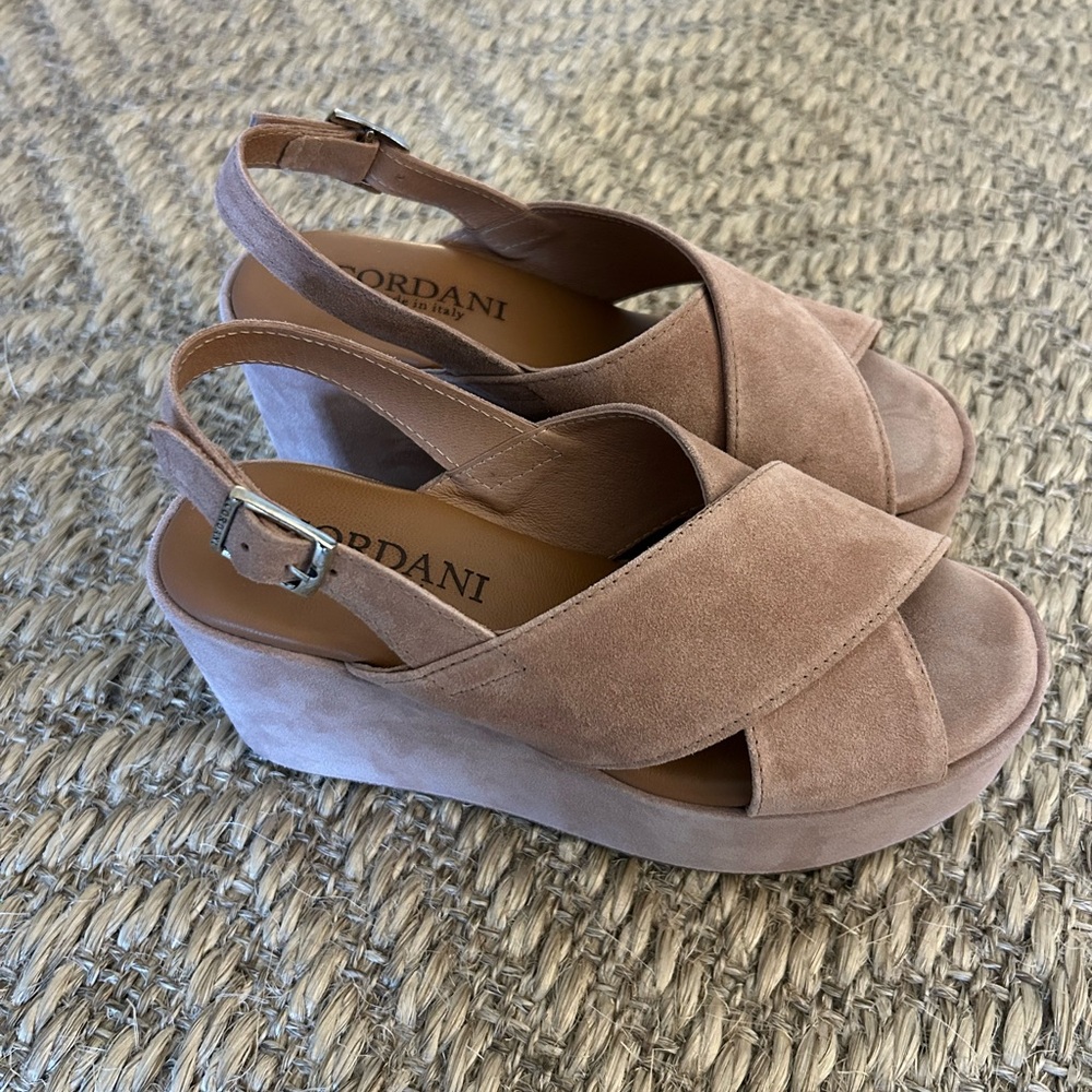 Cordani Tan Wedges with Slingback Strap and Cushioned Footbed